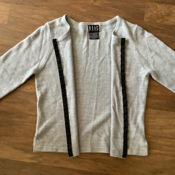 Real light grey crop cardigan - Picture 3 of 11